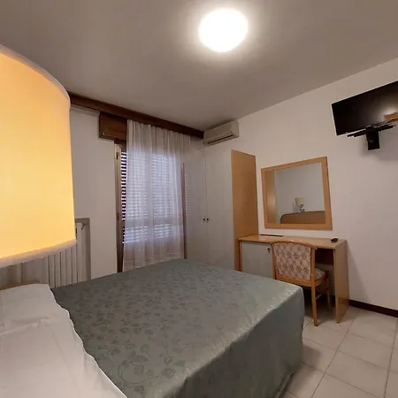 Hotel Nettuno Roseto Degli Abruzzi