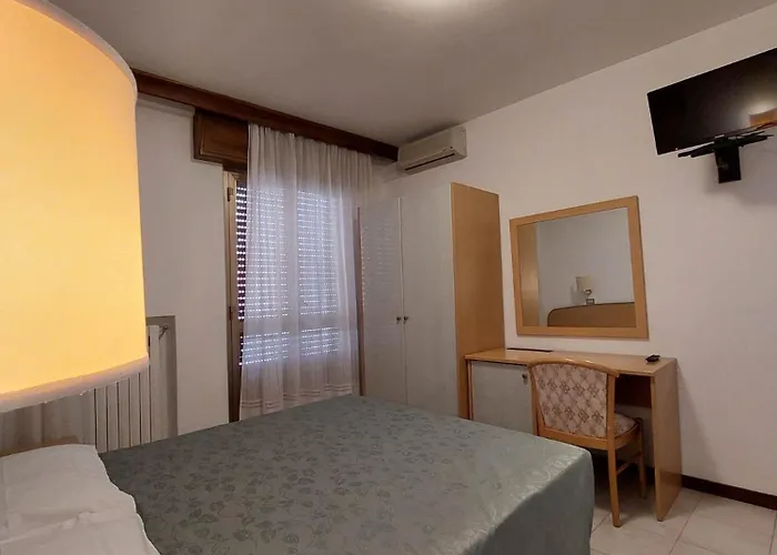 Hotel Nettuno Roseto Degli Abruzzi